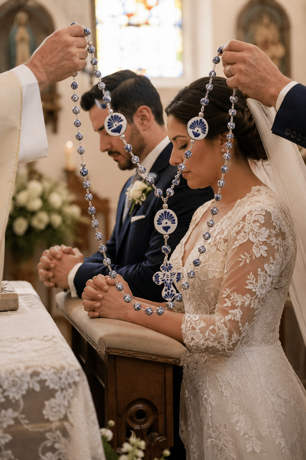 El significado del lazo y las arras en la boda mexicana